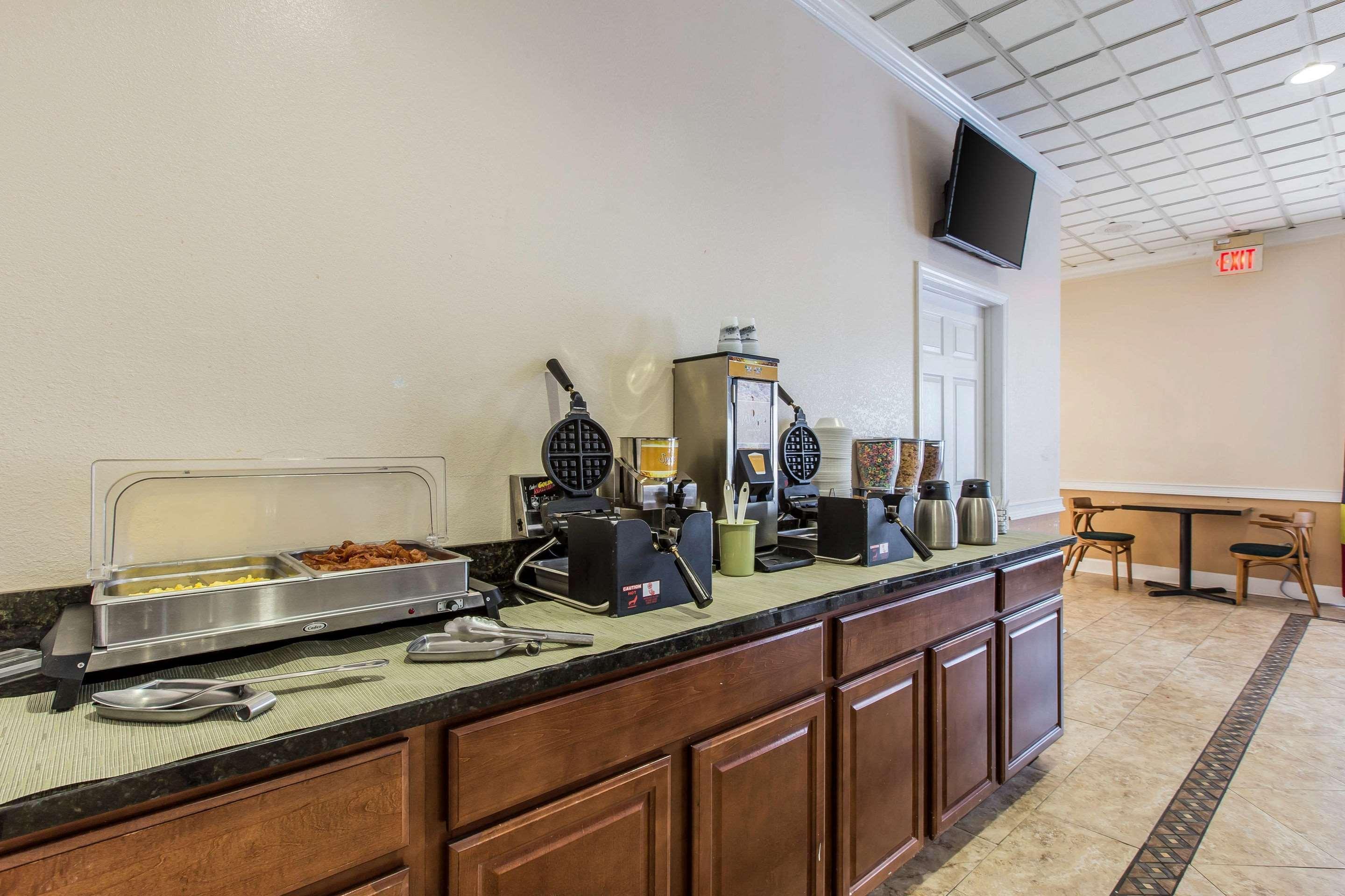 Quality Inn Midtown Savannah Zewnętrze zdjęcie